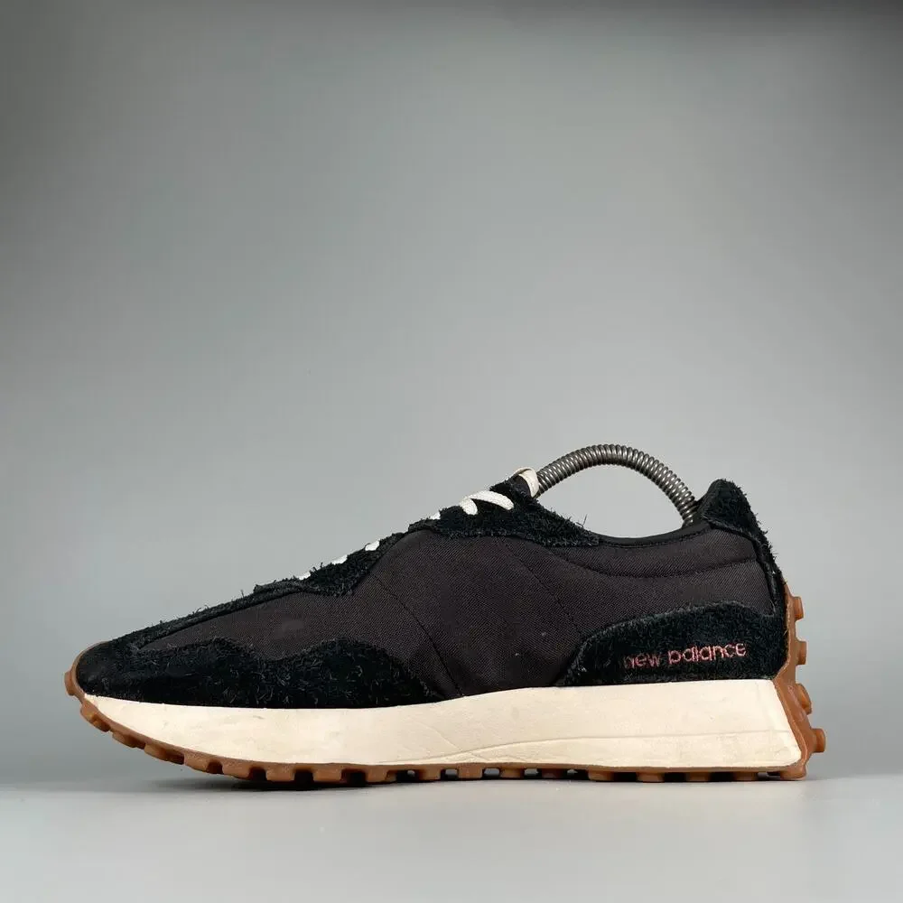 New Balance 327 Women’s 9 Black White Gum Suede Low Top Lace-Up Sneakers Casual